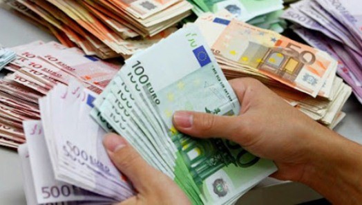 Kembimet e euros rane me 9 per qind ne 2020- BSH: Rritet besimi ndaj Lekut